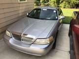 Used 2003 Lincoln Town Car 1LNHM81W03Y703043 for sale in loganville, GA thumb image 1