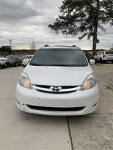 thumb 2008 Toyota Sienna