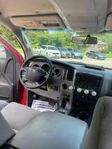 thumb 2010 Toyota Tundra CrewMax