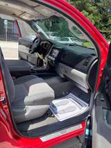 thumb 2010 Toyota Tundra CrewMax