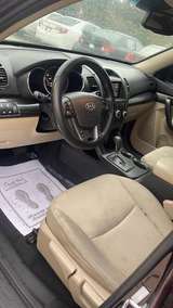 thumb 2011 Kia Sorento