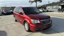thumb 2015 Chrysler Town & Country