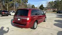 thumb 2015 Chrysler Town & Country