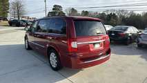 thumb 2015 Chrysler Town & Country