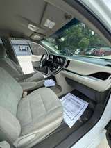 thumb 2015 Toyota Sienna