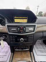 thumb 2010 Mercedes-Benz E-Class