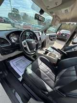 Used 2014 Chrysler Town & Country 2C4RC1CG5ER368023 for sale in loganville, GA thumb image 7