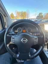 thumb 2012 Nissan Armada