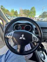 thumb 2009 Mitsubishi Outlander