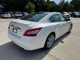 thumb 2010 Nissan Maxima