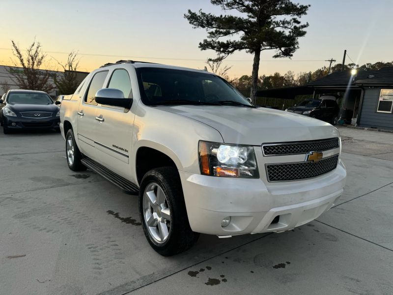 Used 2012 Chevrolet Avalanche 3GNMCGE01CG290878 for sale in loganville, GA image 3