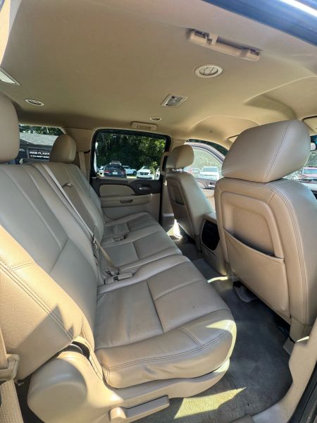 Used 2012 Chevrolet Suburban 1500 1GNSCJE07CR268873 for sale in loganville, GA image 9