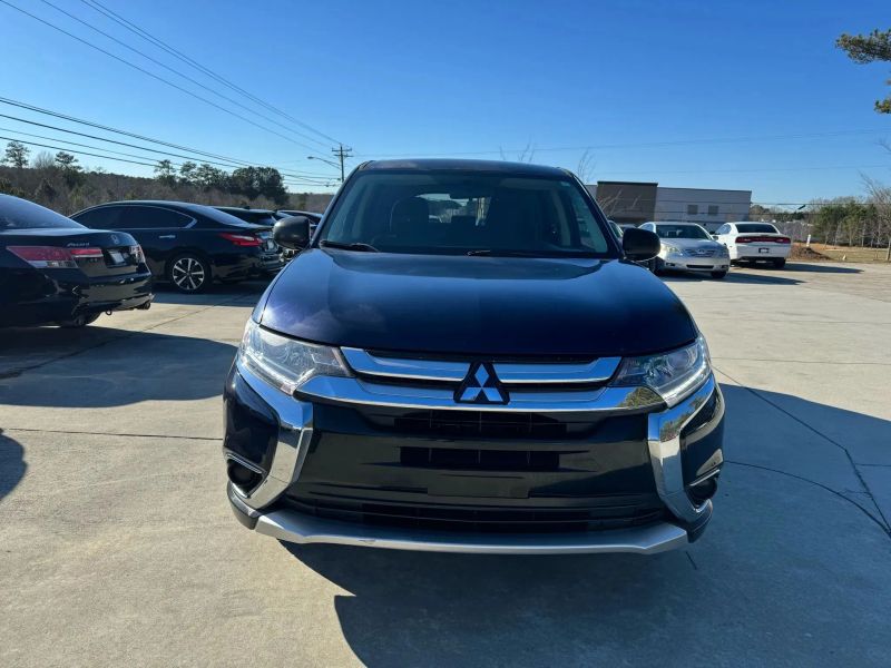 Used 2018 Mitsubishi Outlander JA4AD2A34JZ055281 for sale in loganville, GA image 2