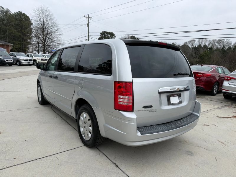 Used 2008 Chrysler Town & Country 2A8HR44HX8R118938 for sale in loganville, GA image 7