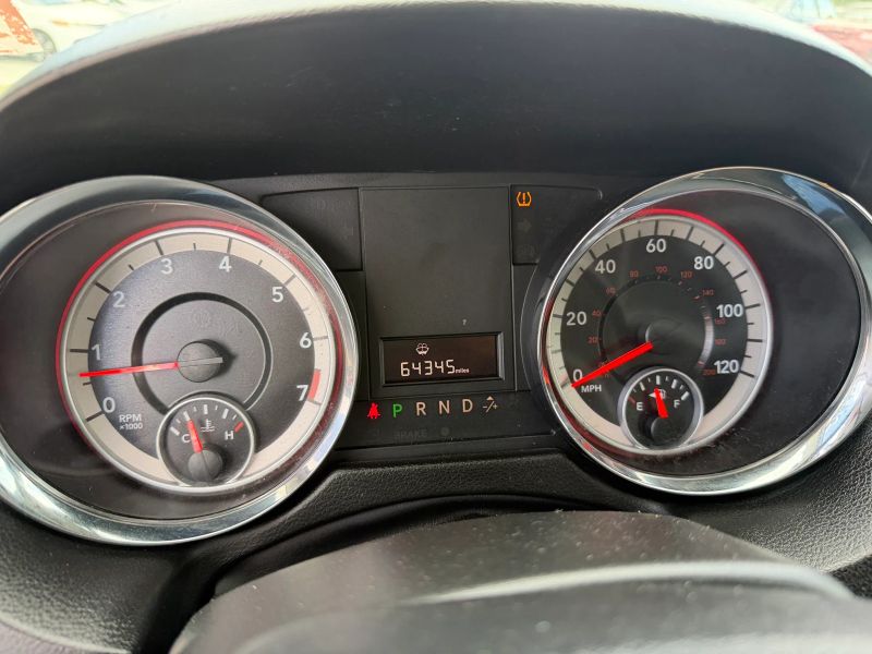 Used 2015 Dodge Grand Caravan Passenger 2C4RDGBGXFR594237 for sale in loganville, GA image 10