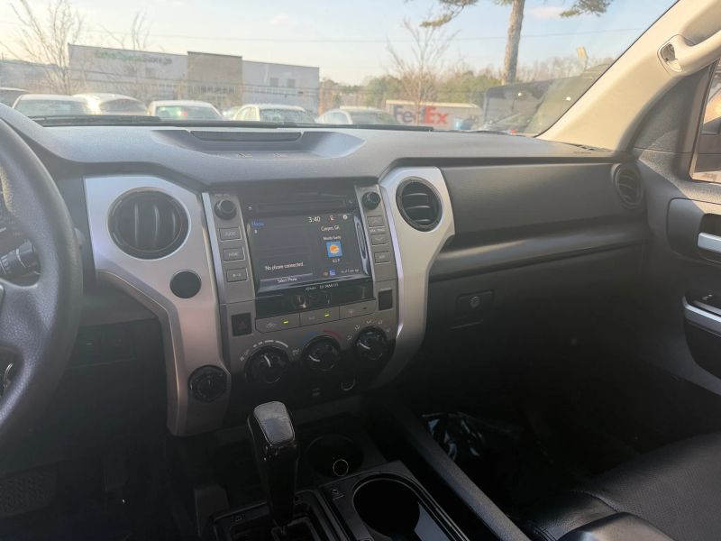Used 2014 Toyota Tundra CrewMax 5TFDW5F16EX355475 for sale in loganville, GA image 9