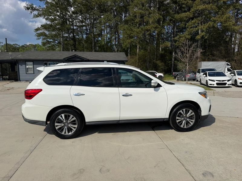 Used 2017 Nissan Pathfinder 5N1DR2MM9HC615605 for sale in loganville, GA image 8