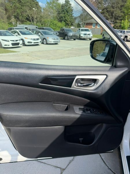 Used 2017 Nissan Pathfinder 5N1DR2MM9HC615605 for sale in loganville, GA image 10