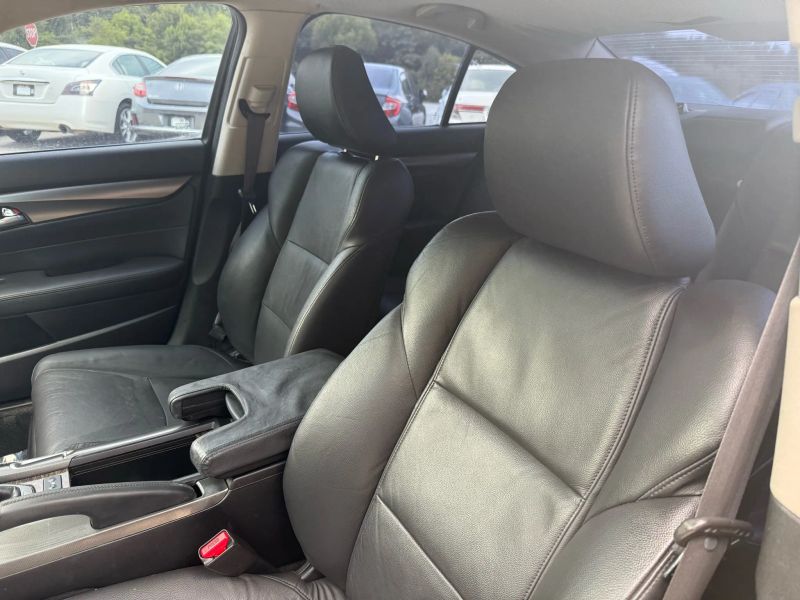 detail 2013 Acura TL