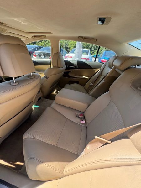 detail 2009 Lexus GS
