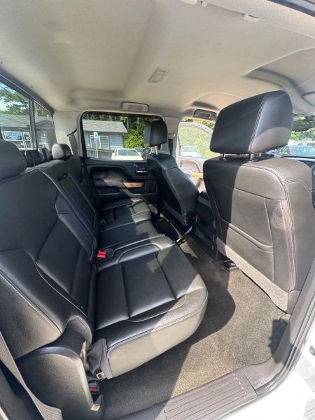 detail 2017 Chevrolet Silverado 1500 Crew Cab