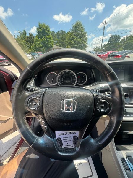 detail 2013 Honda Accord