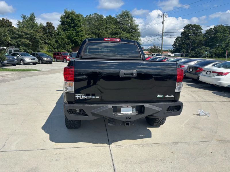 detail 2013 Toyota Tundra CrewMax