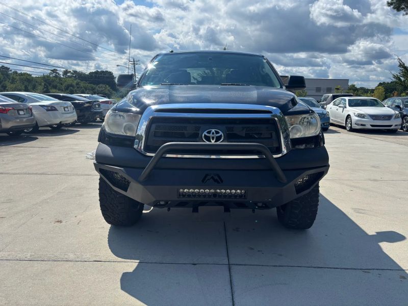 detail 2013 Toyota Tundra CrewMax
