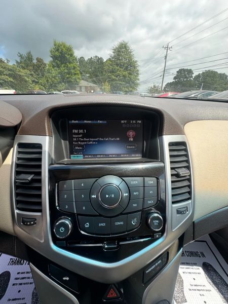 detail 2015 Chevrolet Cruze