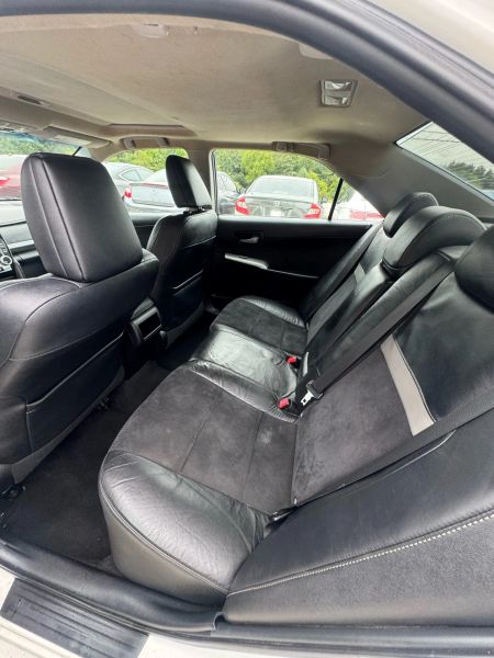 detail 2012 Toyota Camry