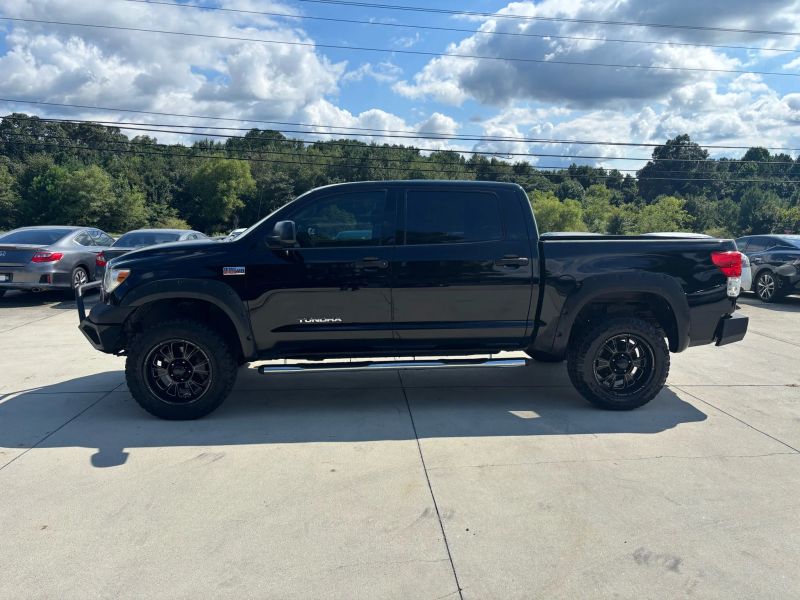 detail 2013 Toyota Tundra CrewMax