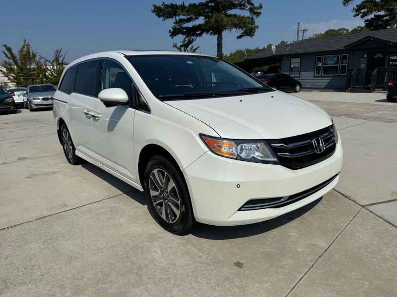 Used 2014 Honda Odyssey 5FNRL5H93EB114520 for sale in loganville, GA image 3
