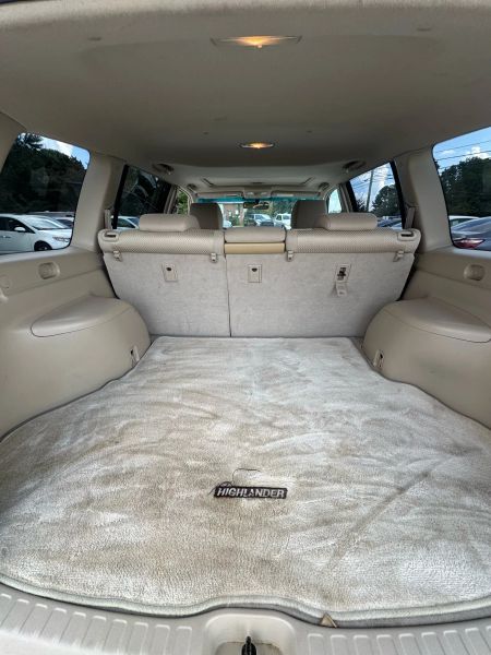 Used 2005 Toyota Highlander JTEGP21A550057990 for sale in loganville, GA image 9
