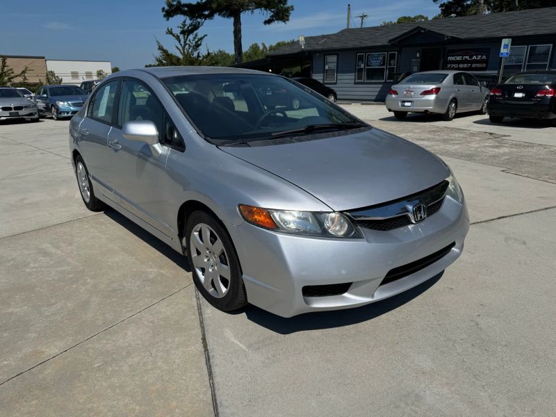 Used 2010 Honda Civic 2HGFA1F51AH322158 for sale in loganville, GA image 3